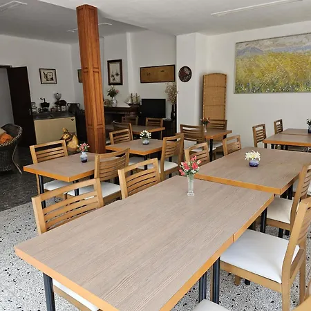 Πανσιόν Cruz